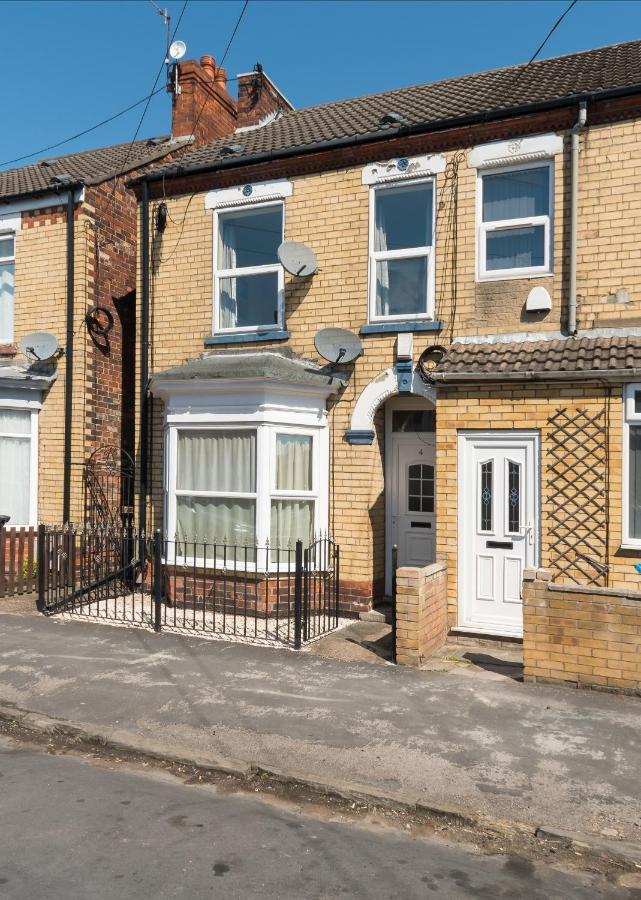 3 Bedroom-5 Beds Newland Ave King'S Palace Leisure-Contractor-Heart Of Hull Amenities Кингстън ъпон Хъл Екстериор снимка