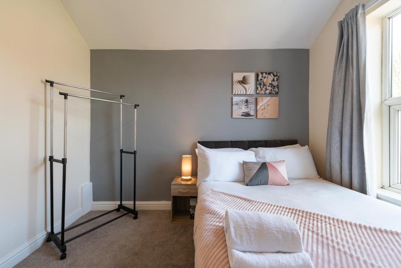 3 Bedroom-5 Beds Newland Ave King'S Palace Leisure-Contractor-Heart Of Hull Amenities Кингстън ъпон Хъл Екстериор снимка