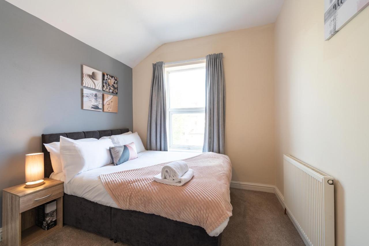 3 Bedroom-5 Beds Newland Ave King'S Palace Leisure-Contractor-Heart Of Hull Amenities Кингстън ъпон Хъл Екстериор снимка