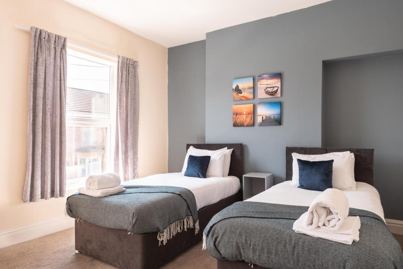 3 Bedroom-5 Beds Newland Ave King'S Palace Leisure-Contractor-Heart Of Hull Amenities Кингстън ъпон Хъл Екстериор снимка