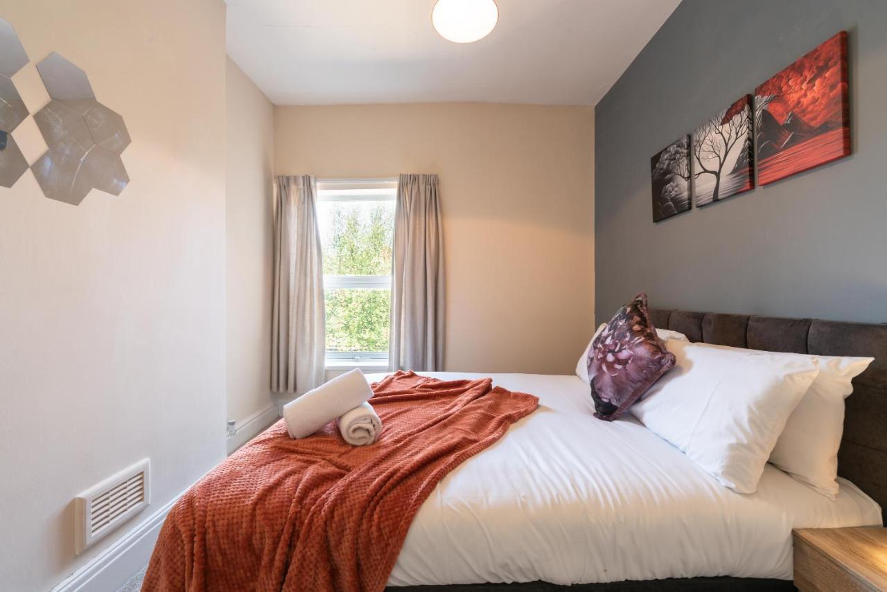 3 Bedroom-5 Beds Newland Ave King'S Palace Leisure-Contractor-Heart Of Hull Amenities Кингстън ъпон Хъл Екстериор снимка