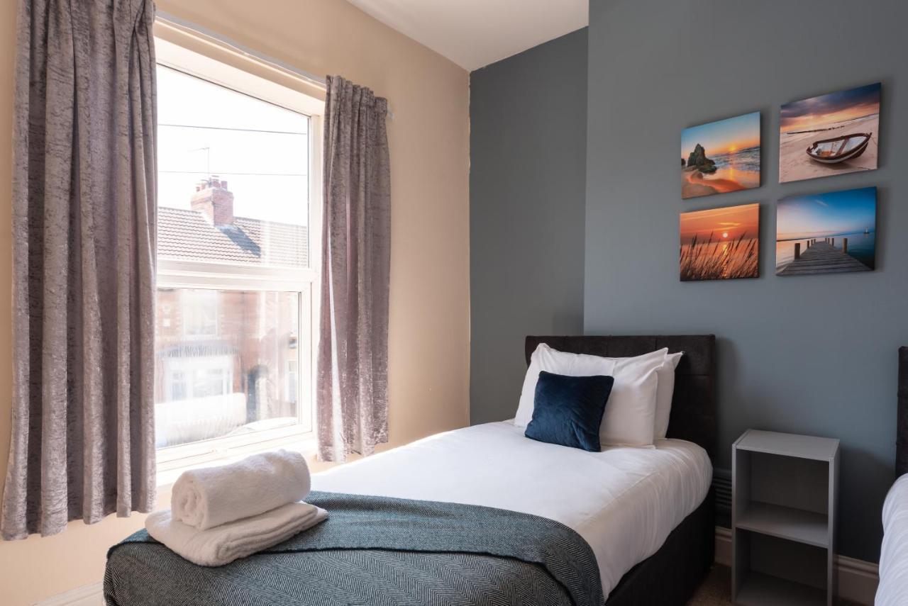 3 Bedroom-5 Beds Newland Ave King'S Palace Leisure-Contractor-Heart Of Hull Amenities Кингстън ъпон Хъл Екстериор снимка